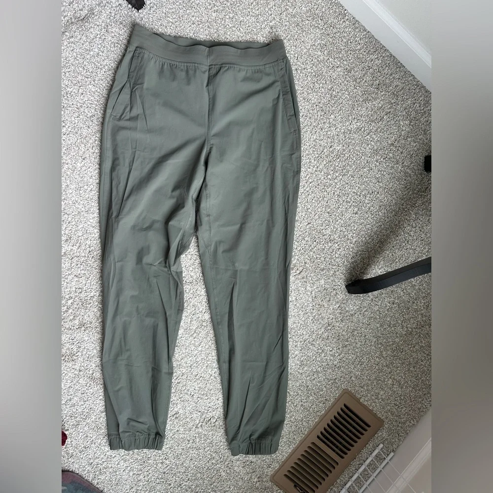Women’s Lululemon Adapted State High Rise Jogger in Grey Sage - Picture 6 of 11